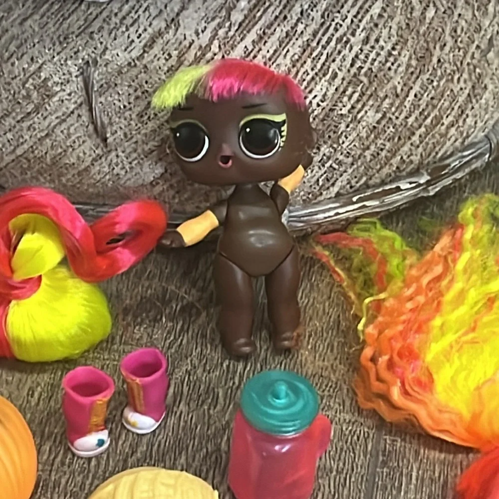 L.O.L. Surprise! Doll Hair Vibes Glow Grrrl Girl Gurl Neon Pink